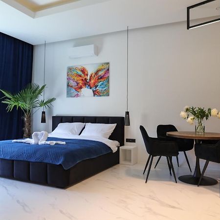Apartament Ksiezycowy Z Jacuzzi Újszandec Kültér fotó